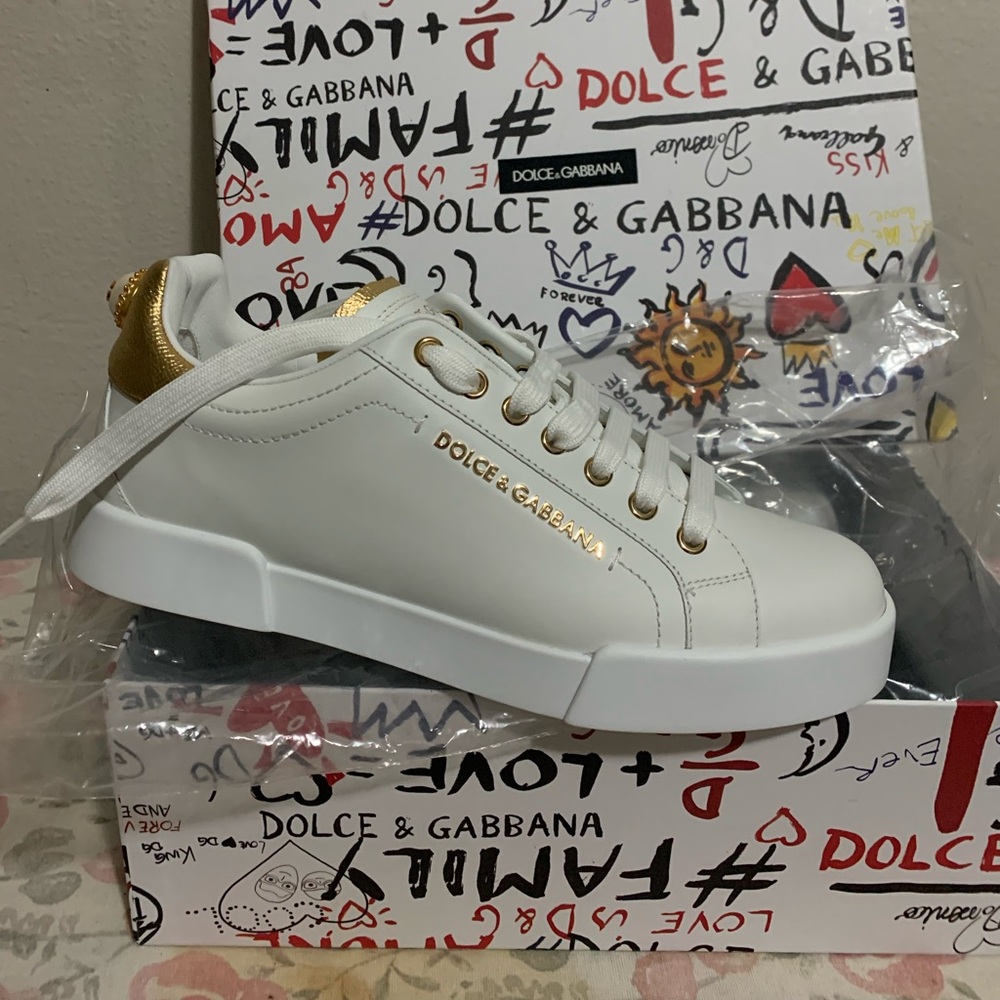 Women Dolce and Gabbana Sneakers Brand new never worn